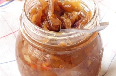 Chutney di mele e cipolle
